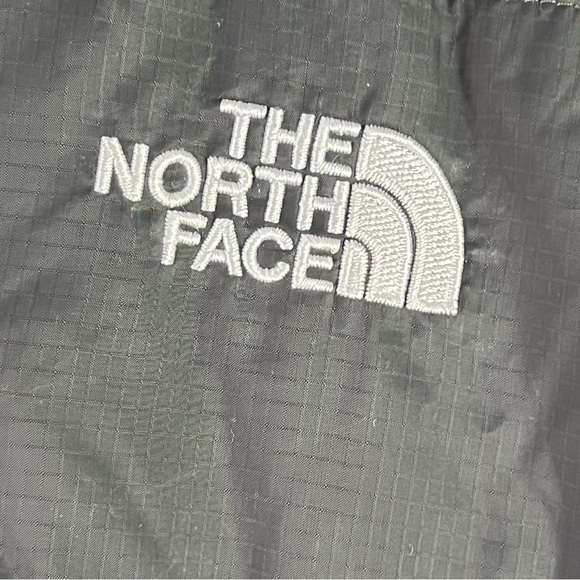 The North Face Men’s 450 Fill Down Jacket Gray XL Lightweight Insulated Puffer - Picture 5 of 14